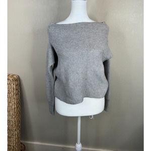 Superdown Cropped Sweater Size Small Heather Gray Boat Neck Ribbed Knit Pullover